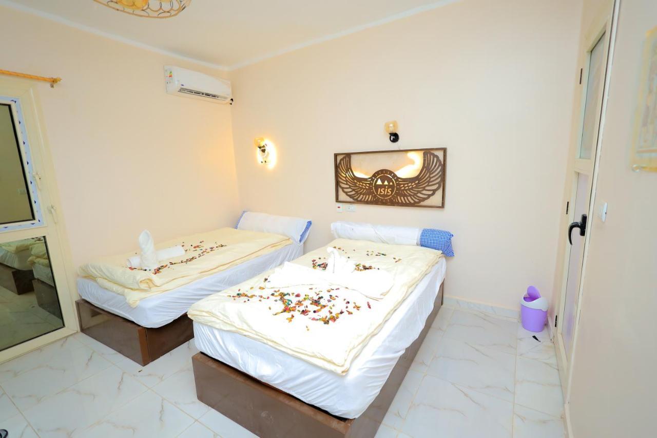 Isis Pyramids Inn 4* Cairo