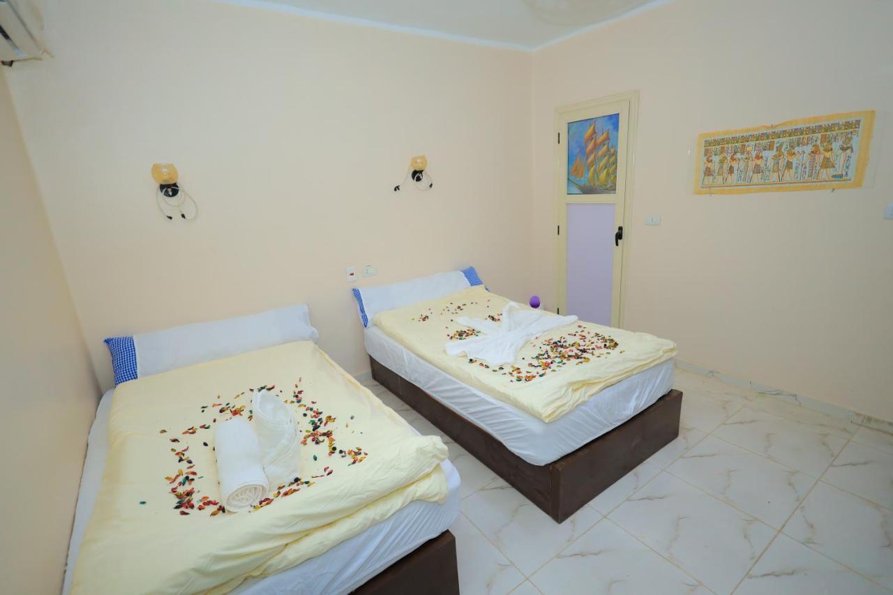 Isis Pyramids Inn Hotel 4*